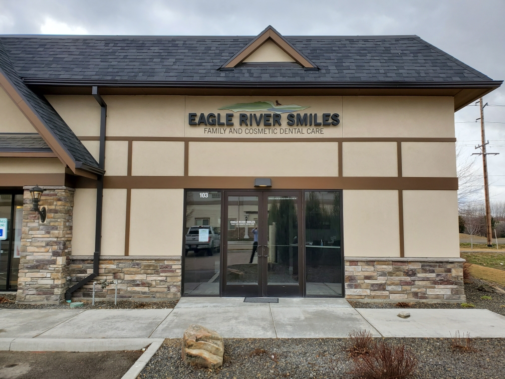 Eagle River Smiles Aaron B Baird DDS | 27 N Fisher Park Way Suite 103, Eagle, ID 83616, USA | Phone: (208) 906-0190