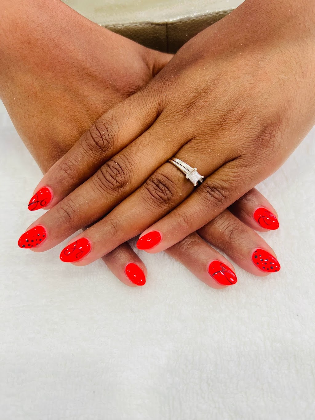 LIZ NAIL SPA | 902 Old Country Rd, Westbury, NY 11590, USA | Phone: (516) 517-8088