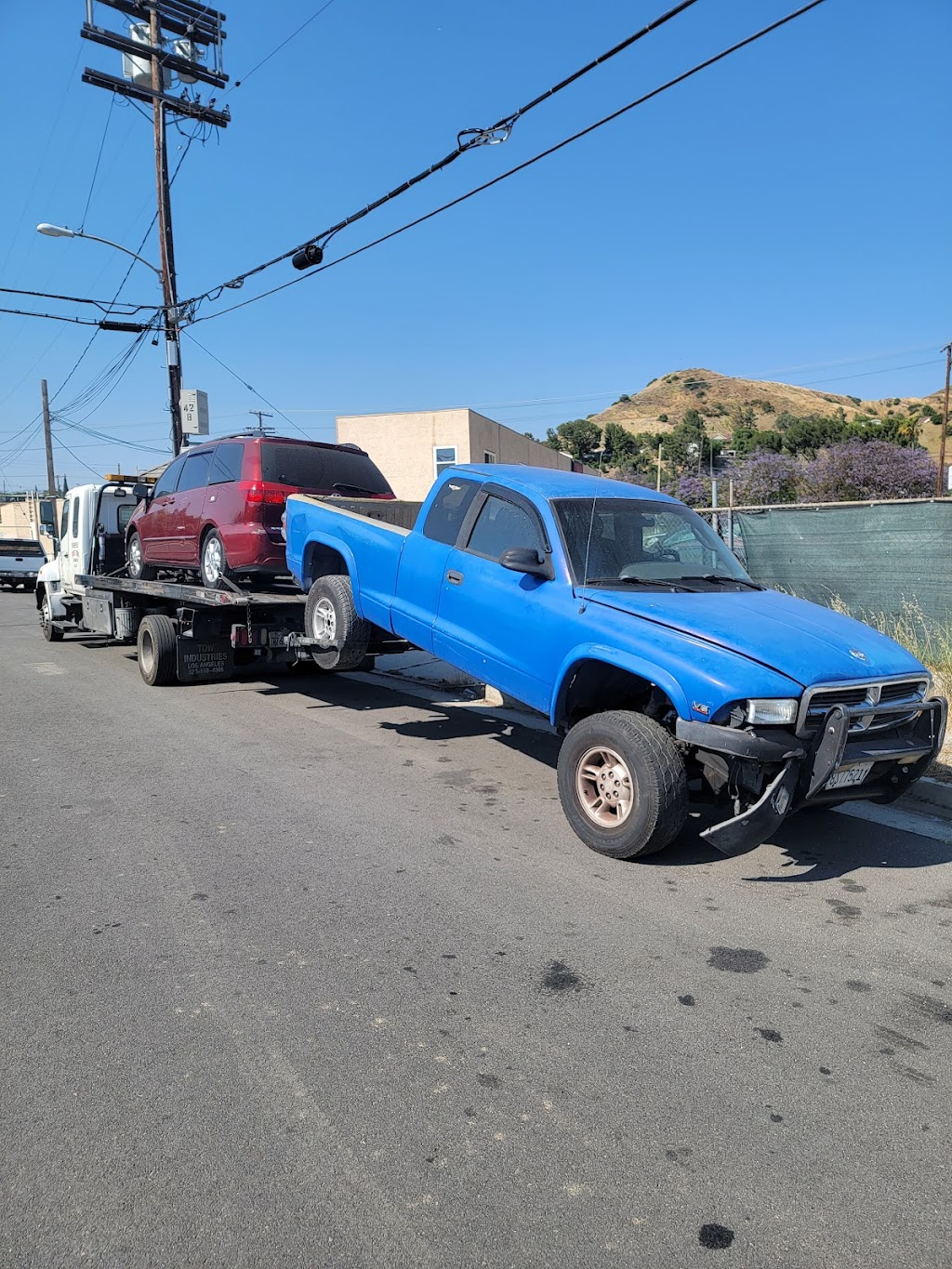 Duxov Auto Body Shop | 26516 Ruether Ave Unit 301, Santa Clarita, CA 91350, USA | Phone: (424) 285-4444