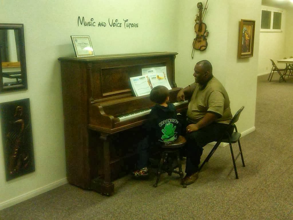 Music and Voice Tutors | 2981 W Lincoln St #202, Banning, CA 92220, USA | Phone: (951) 572-2270