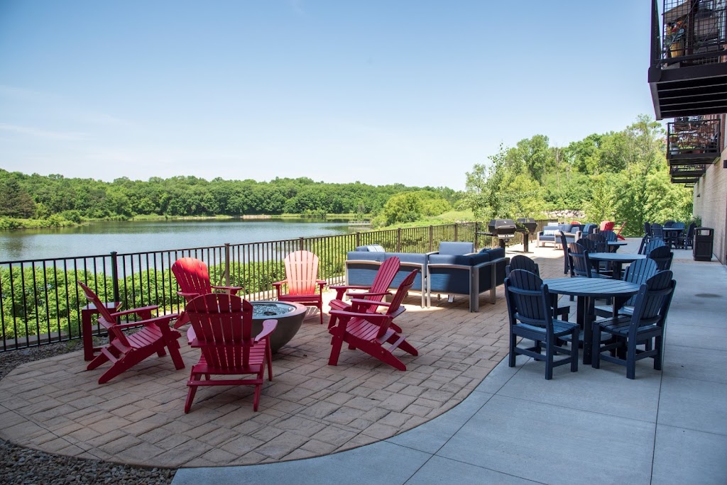 Lake Jonathan Flats | 3000 N Chestnut St, Chaska, MN 55318, USA | Phone: (952) 500-9640