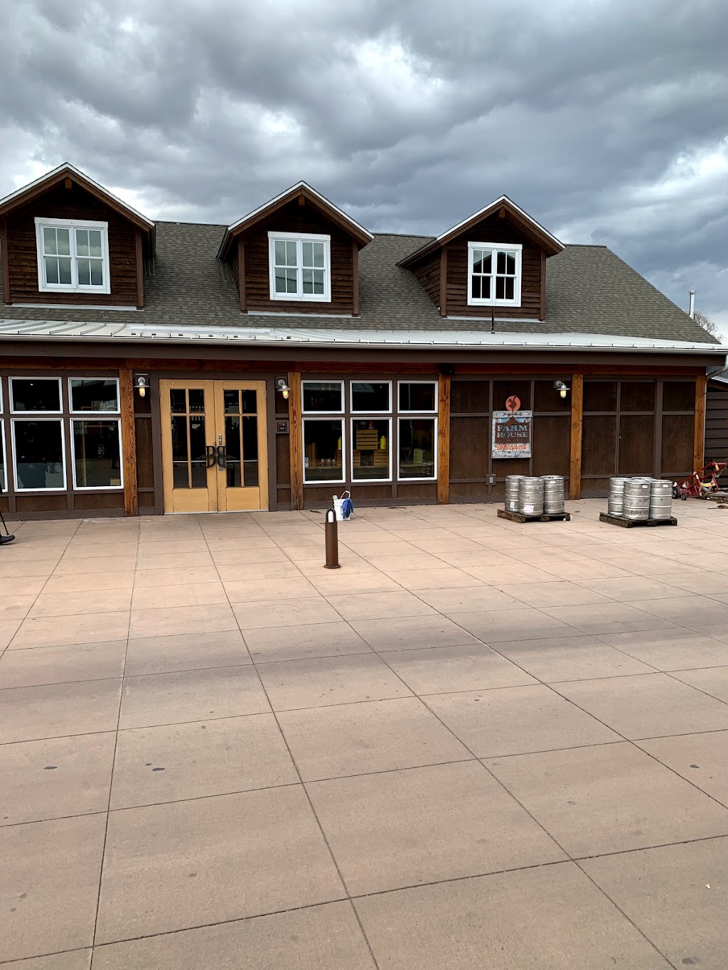 Farm House Restaurant at Breckenridge Brewery | 2990 Brewery Ln, Littleton, CO 80120, USA | Phone: (303) 803-1380