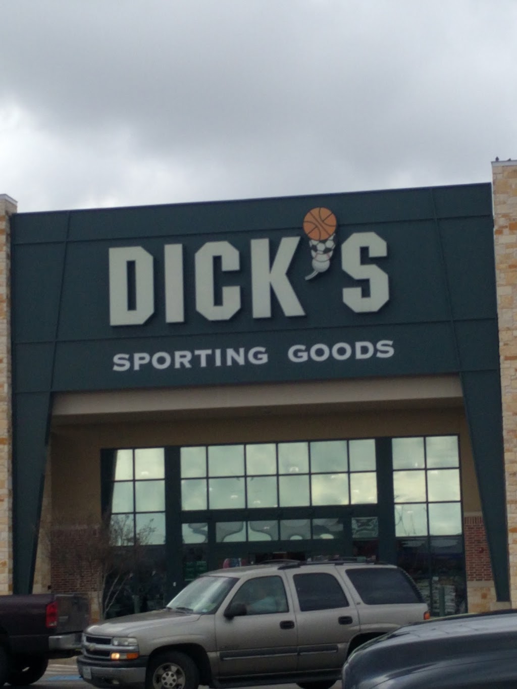 DICKS Sporting Goods | 303 Creekside Way, New Braunfels, TX 78130, USA | Phone: (830) 629-3100