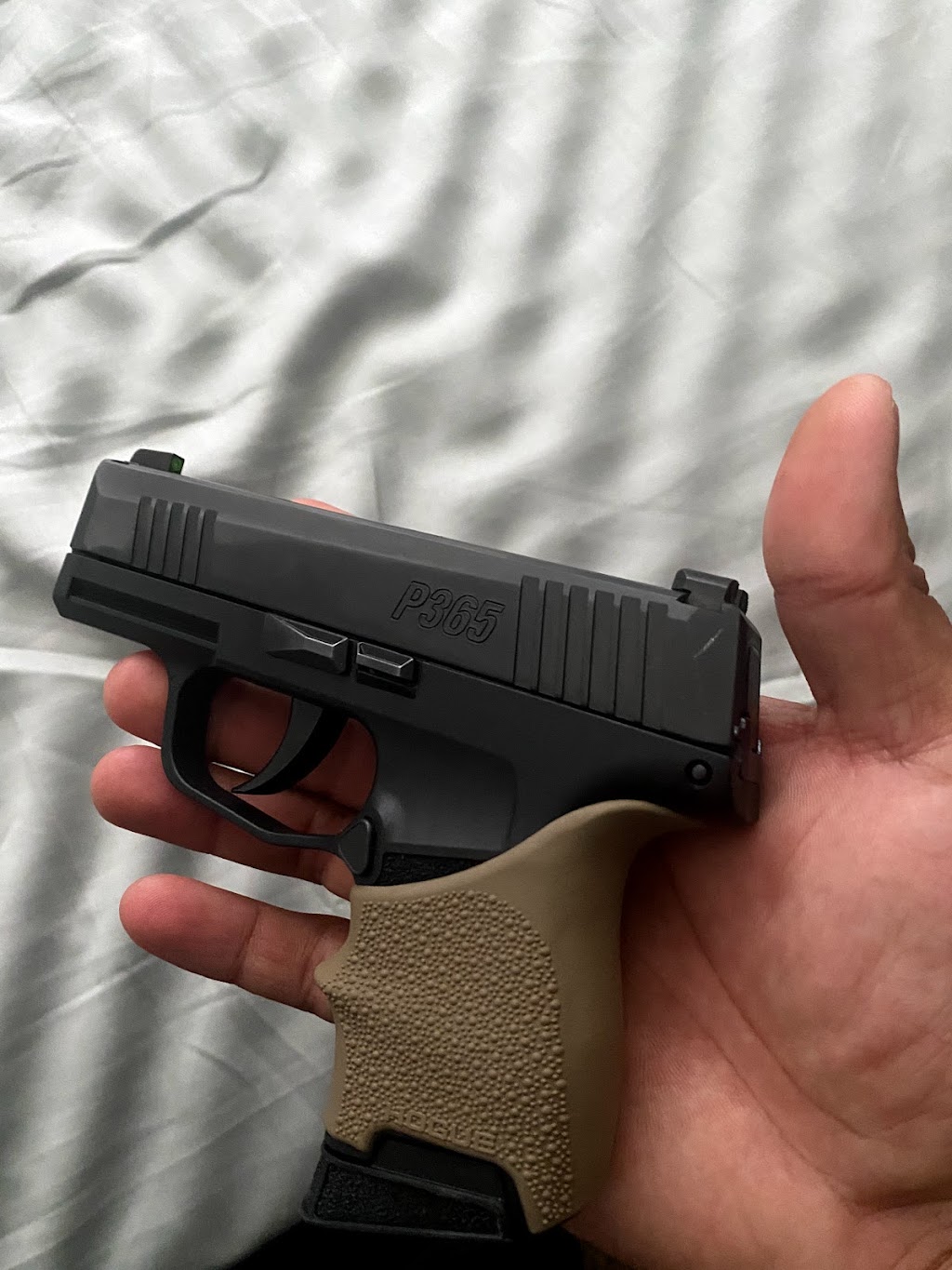 RJs Gun Sales | 1381 N 108th E Ave, Tulsa, OK 74116, USA | Phone: (918) 251-0862