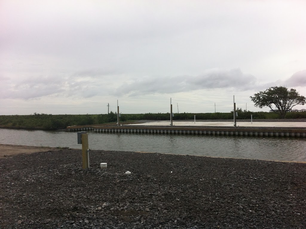 Fin-Addicts RV Park | 713 LA-1, Grand Isle, LA 70358, USA | Phone: (225) 229-5270