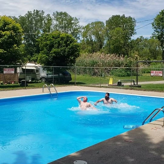 Erie Shores Campground | 949 County Rd 50 E, Harrow, ON N0R 1G0, Canada | Phone: (519) 738-2811