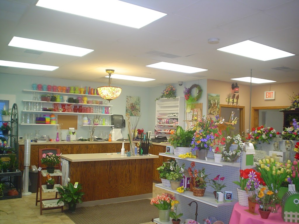 1st Center Floral & Garden | 507 1st Center Ave, Brodhead, WI 53520, USA | Phone: (608) 897-3195