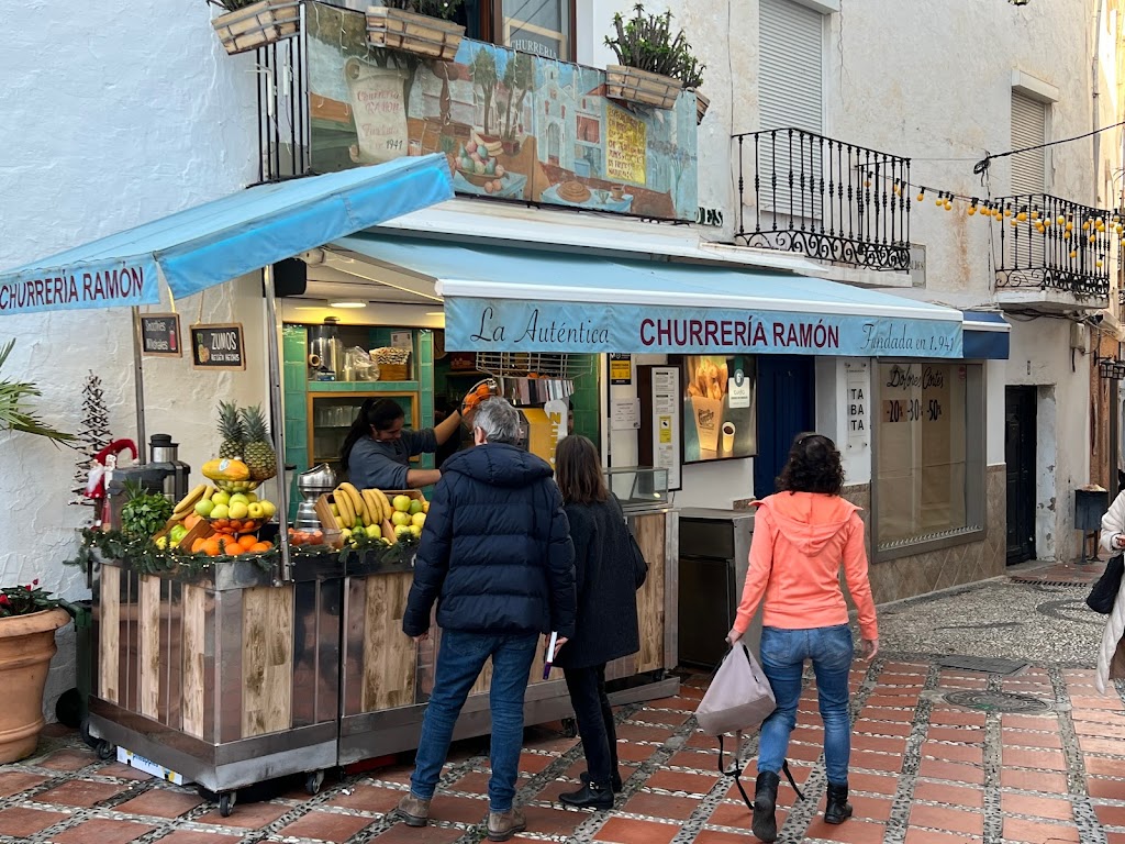 Churrería Ramón | Pl. de los Naranjos, 8, 29601 Marbella, Málaga, Spain | Phone: 952 77 85 46