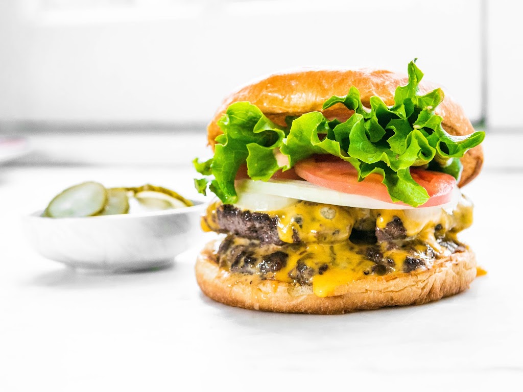 Hearthly Burger | 520 Broad St, Shrewsbury, NJ 07702, USA | Phone: (732) 704-3447