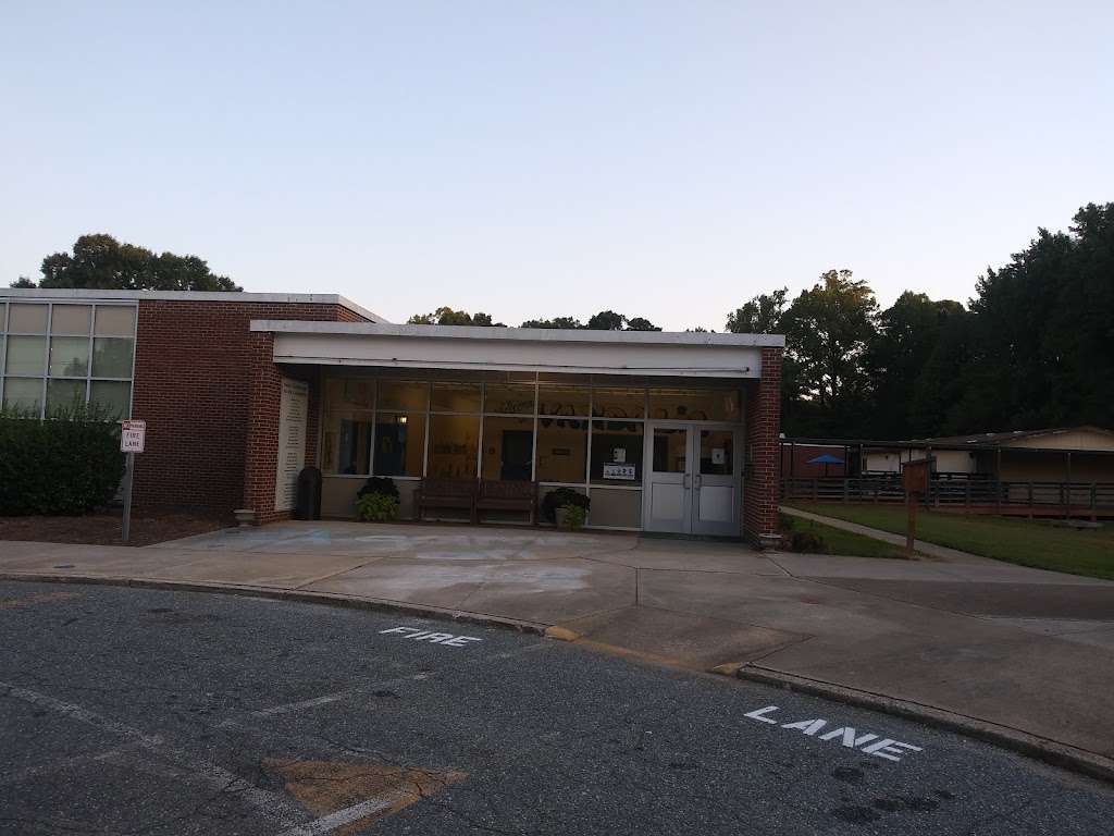 Vandalia Elementary School | 407 E Vandalia Rd, Greensboro, NC 27406, USA | Phone: (336) 370-8275