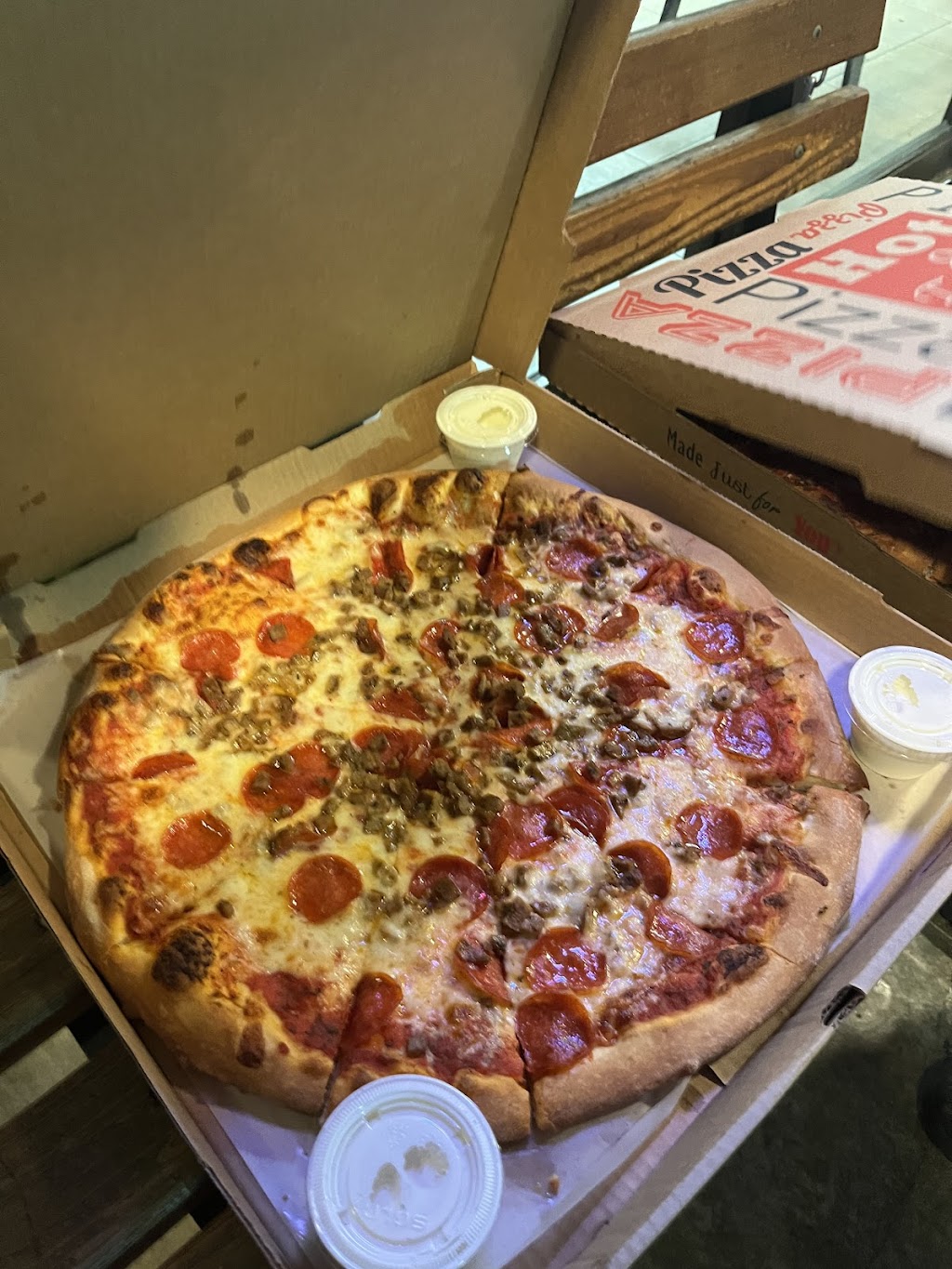 Maggios Pizza | 42160 Big Bear Blvd, Big Bear Lake, CA 92315 | Phone: (909) 866-8815