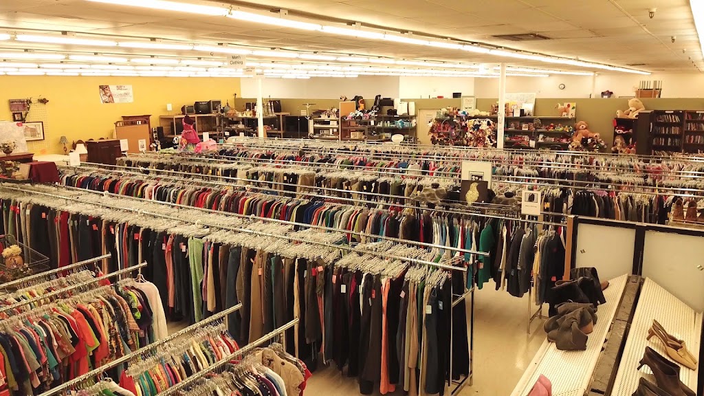 Tulsa Super Thrift | 5610 W Skelly Dr, Tulsa, OK 74107, USA | Phone: (918) 728-3038