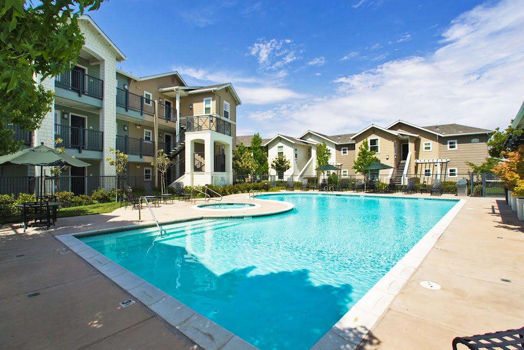 The Kensington Apartments | 1552 E Gate Way #126, Pleasanton, CA 94566, USA | Phone: (844) 839-6441