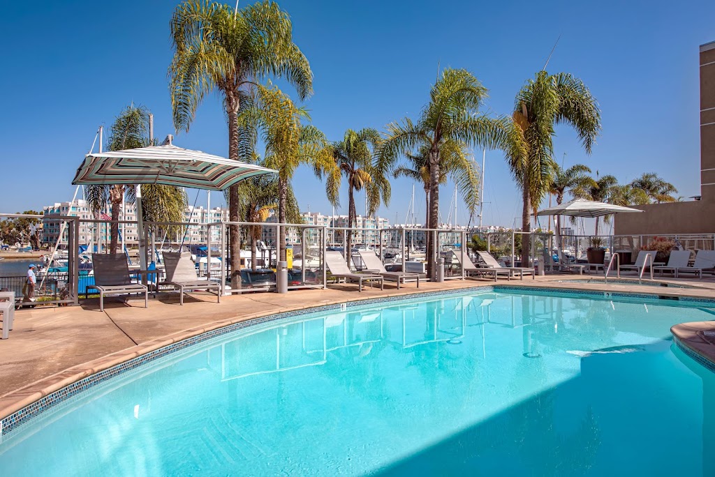 Harborside Marina Bay Apartments | 14015 Tahiti Way, Marina Del Rey, CA 90292, USA | Phone: (424) 835-5813