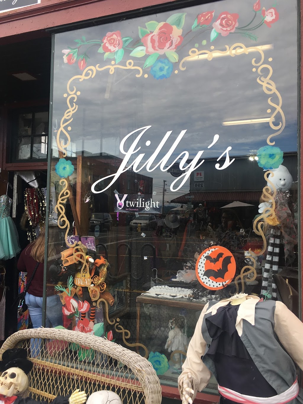 Jillys Again | 299 S 1st St, St Helens, OR 97051, USA | Phone: (503) 397-4083