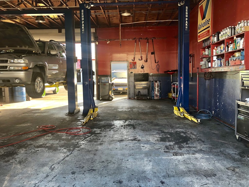 Guzmans Auto Repair | 1037 West Yosemite Avenue REAR OF, DUTCH BROS COFFEE, Manteca, CA 95337, USA | Phone: (209) 239-2819