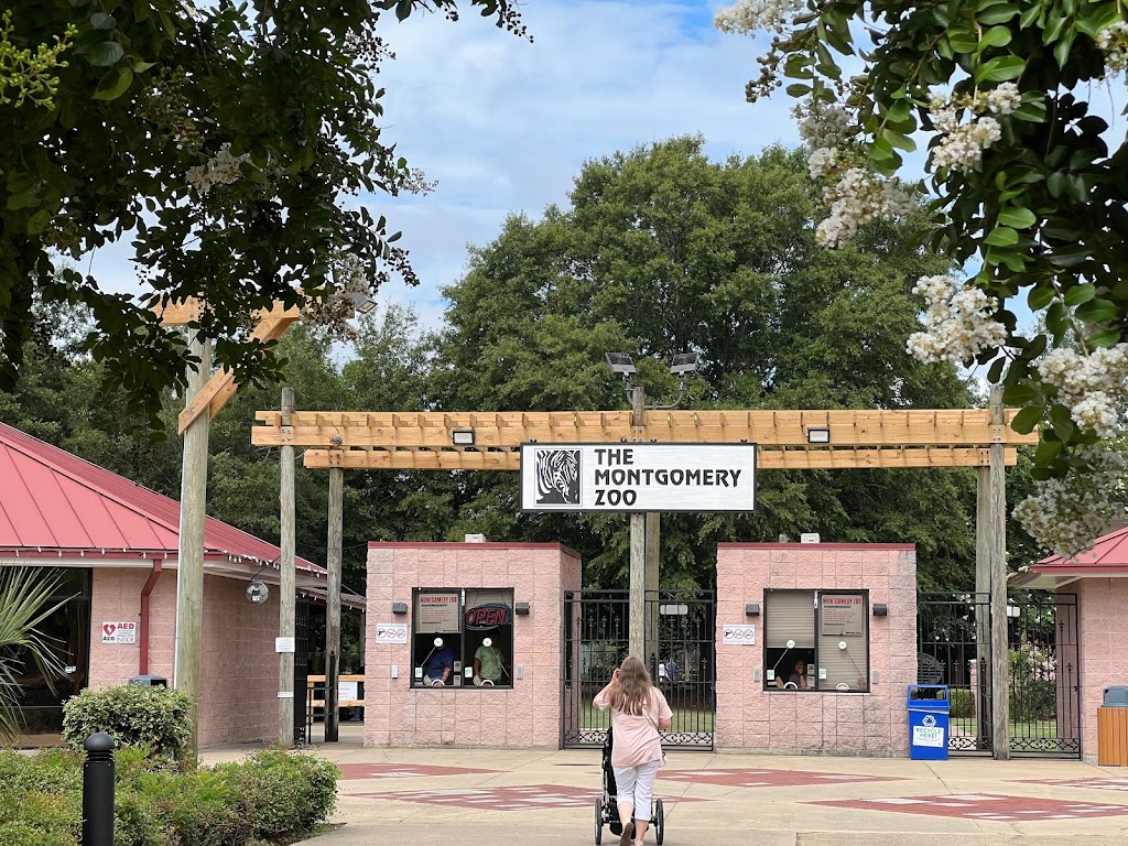 Montgomery Zoo & Mann Wildlife Learning Museum | 2301 Coliseum Pkwy, Montgomery, AL 36110, USA | Phone: (334) 625-4900