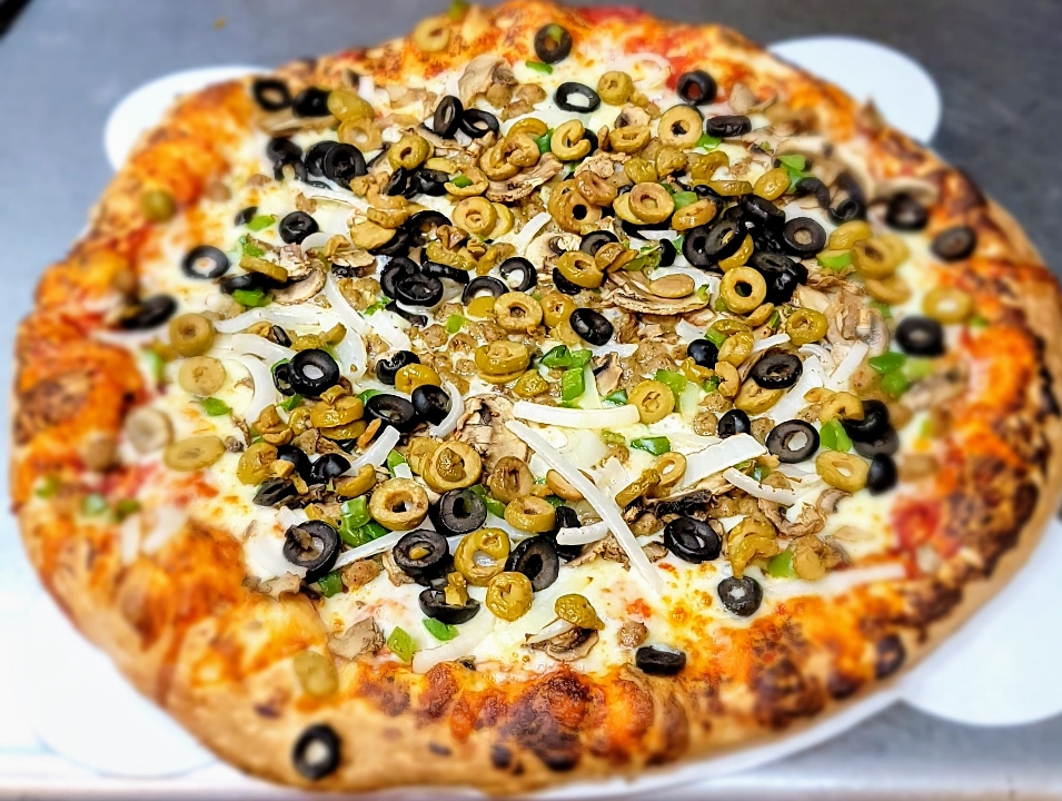 Chris Pizza Village Sango | 3383 US-41 ALT, Clarksville, TN 37043, USA | Phone: (931) 358-2345