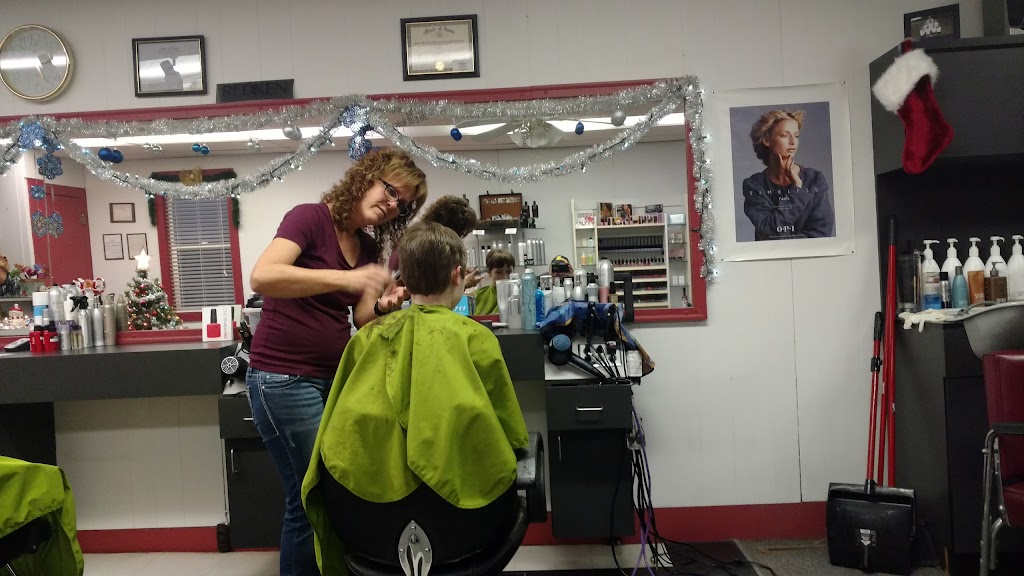 The Salon | 107 N Walnut St, Glenwood, IA 51534, USA | Phone: (712) 527-4291