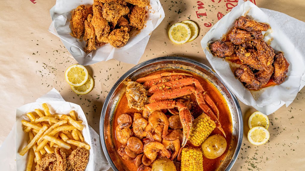 The Twisted Crab - Greenbrier Mall | 1401 Greenbrier Pkwy Suite 2260, Chesapeake, VA 23320, USA | Phone: (757) 452-5956