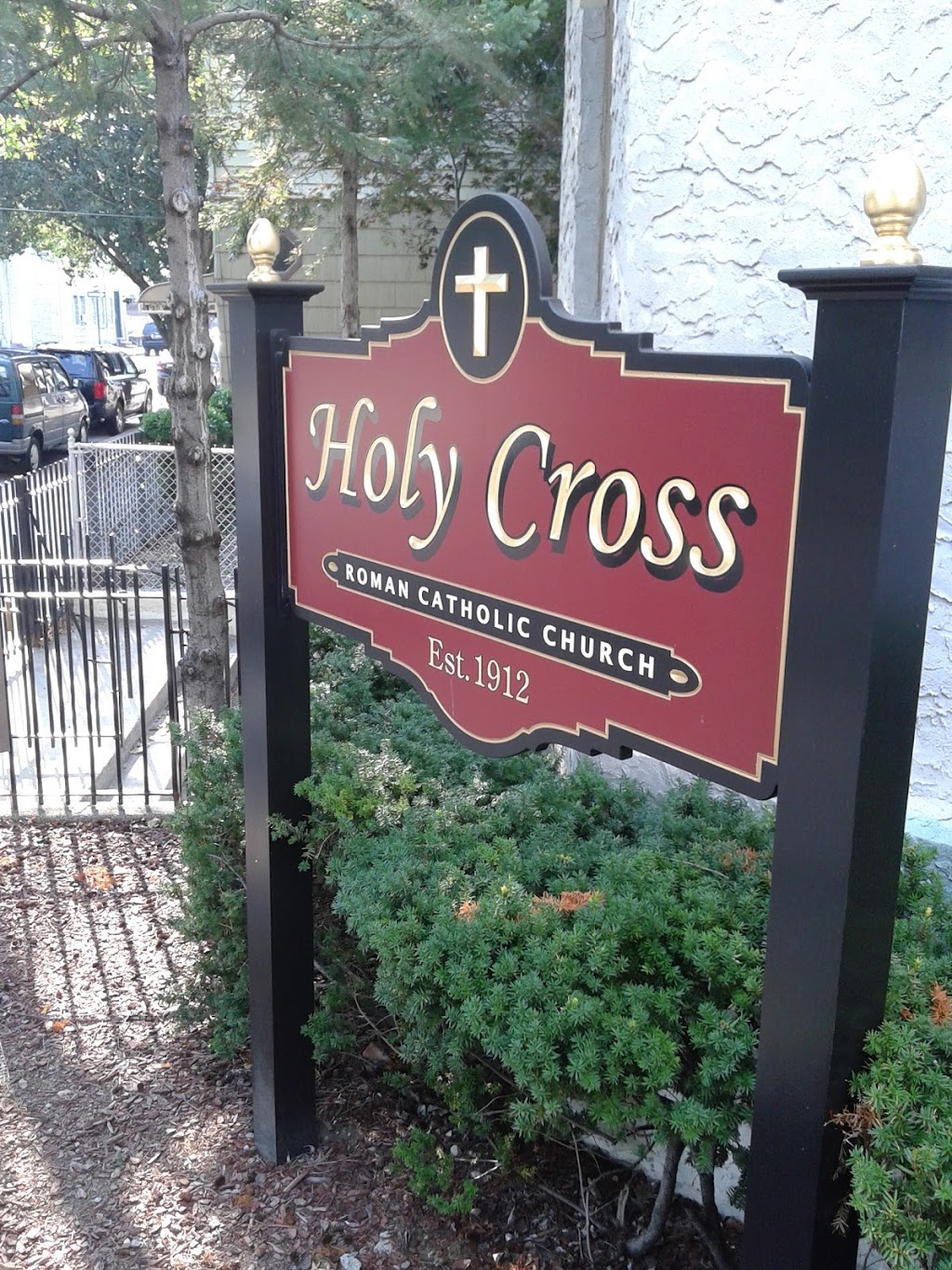 Holy Cross Roman Catholic Church | 61-21 56th Rd, Queens, NY 11378, USA | Phone: (718) 894-1387