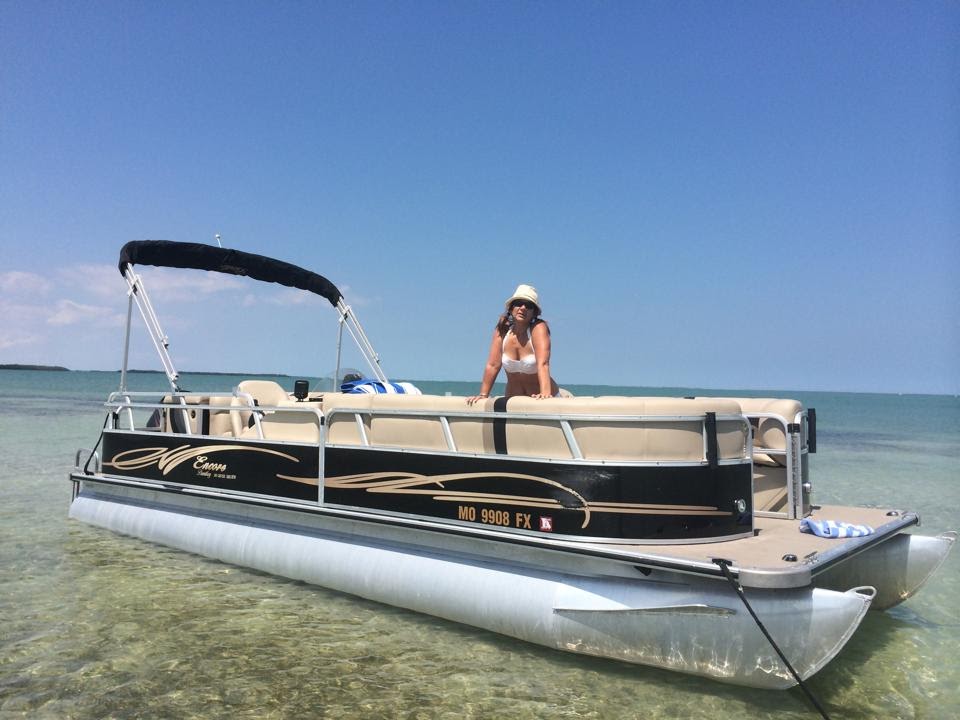 Pontoons of Key Largo | 106240 Overseas Hwy, Key Largo, FL 33037, USA | Phone: (305) 747-0342