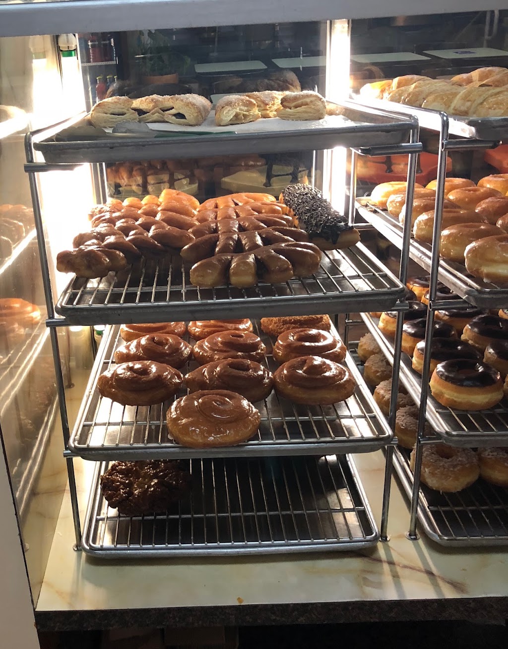Donut Factory | 3081 W Ramsey St ste a, Banning, CA 92220, USA | Phone: (951) 849-7866
