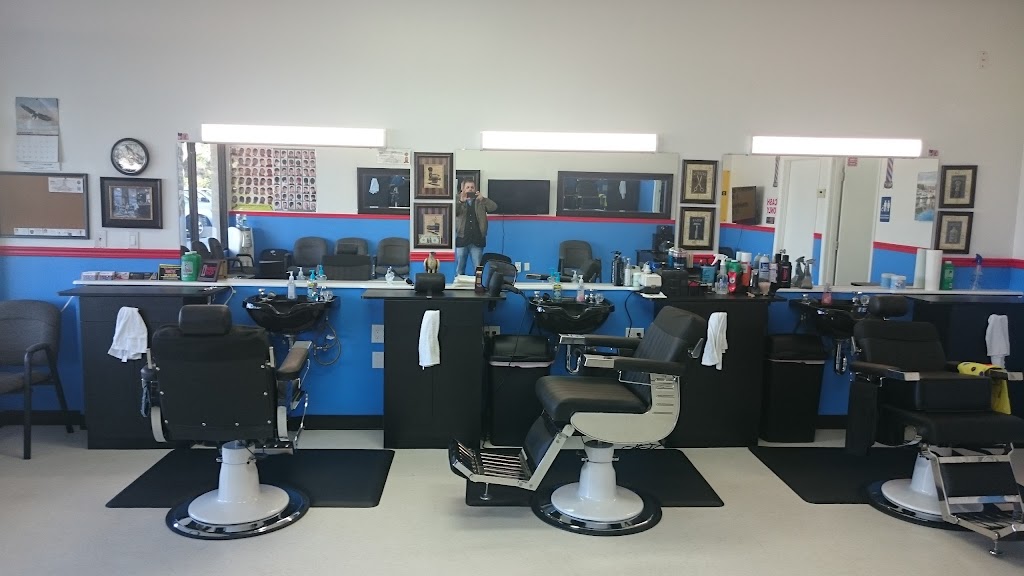 Edis Barber shop - hair care  | Photo 7 of 10 | Address: 5527 Park St N, St. Petersburg, FL 33709, USA | Phone: (727) 331-0011