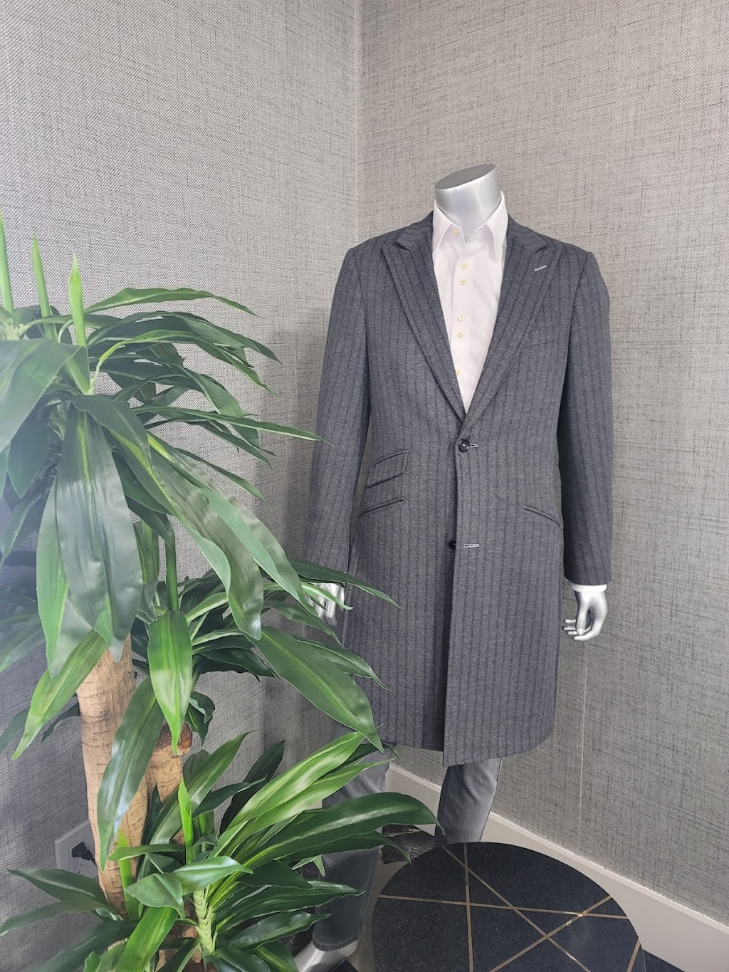 Fino Custom Clothiers | 37 Spring Valley Market Pl, Spring Valley, NY 10977, USA | Phone: (845) 613-3466