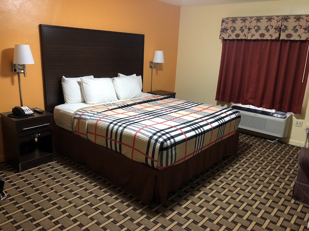 Old Kentucky Home Motel | 414 W Stephen Foster Ave, Bardstown, KY 40004, USA | Phone: (502) 348-5979