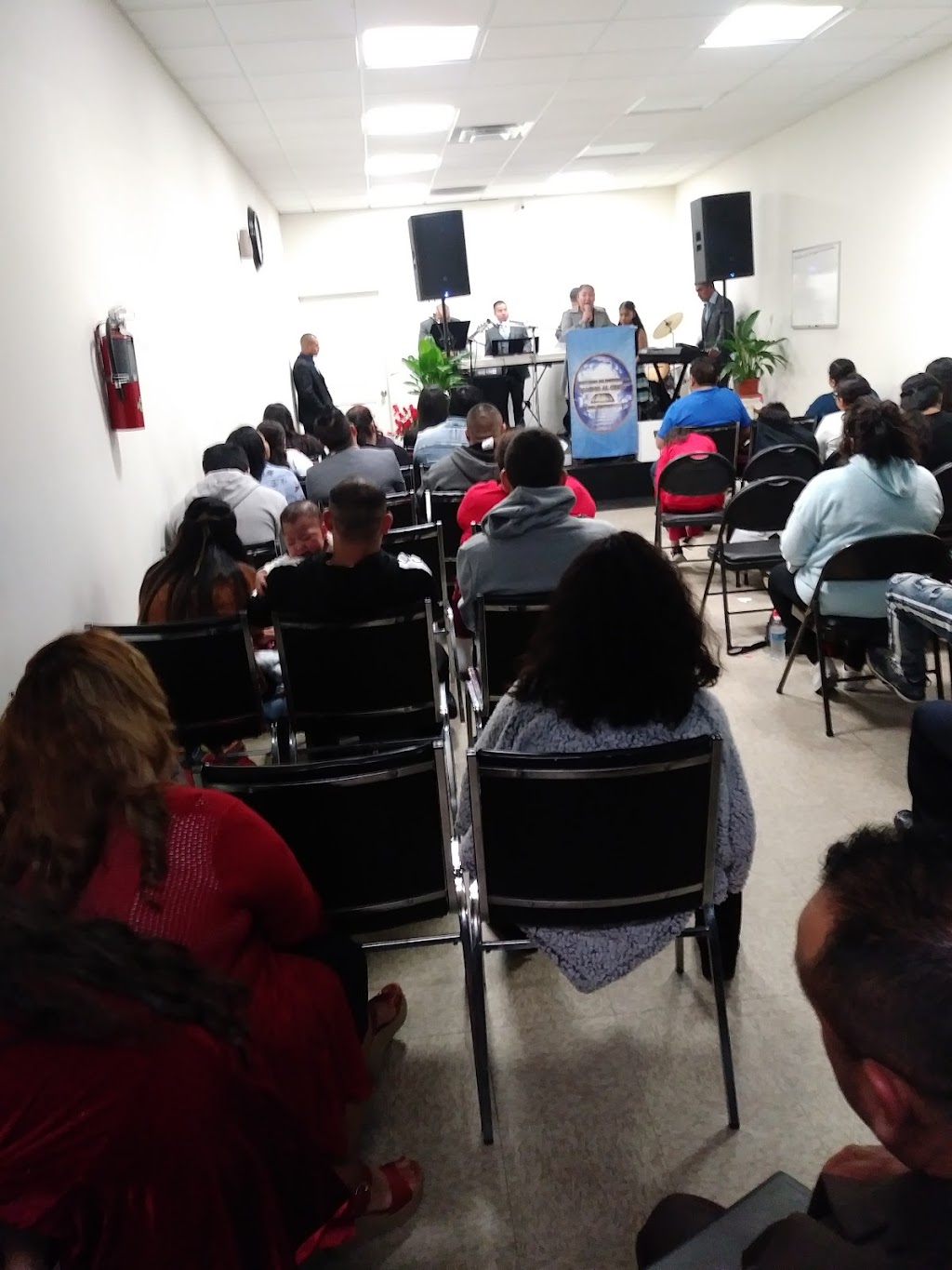 Ministerios De Jesucristo Camino Al Cielo | 14042 Vanowen St, Van Nuys, CA 91405, USA | Phone: (818) 915-4640