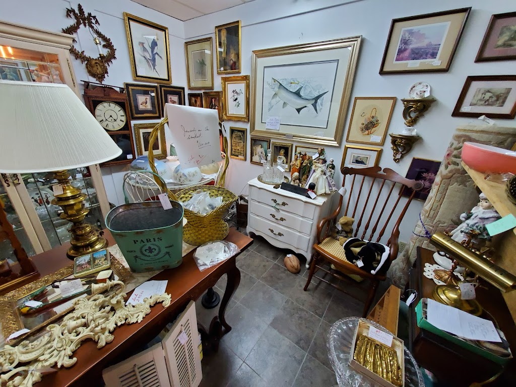 Hickory Avenue Antiques & Things | 501 Hickory Ave B, New Orleans, LA 70123, USA | Phone: (504) 737-7070