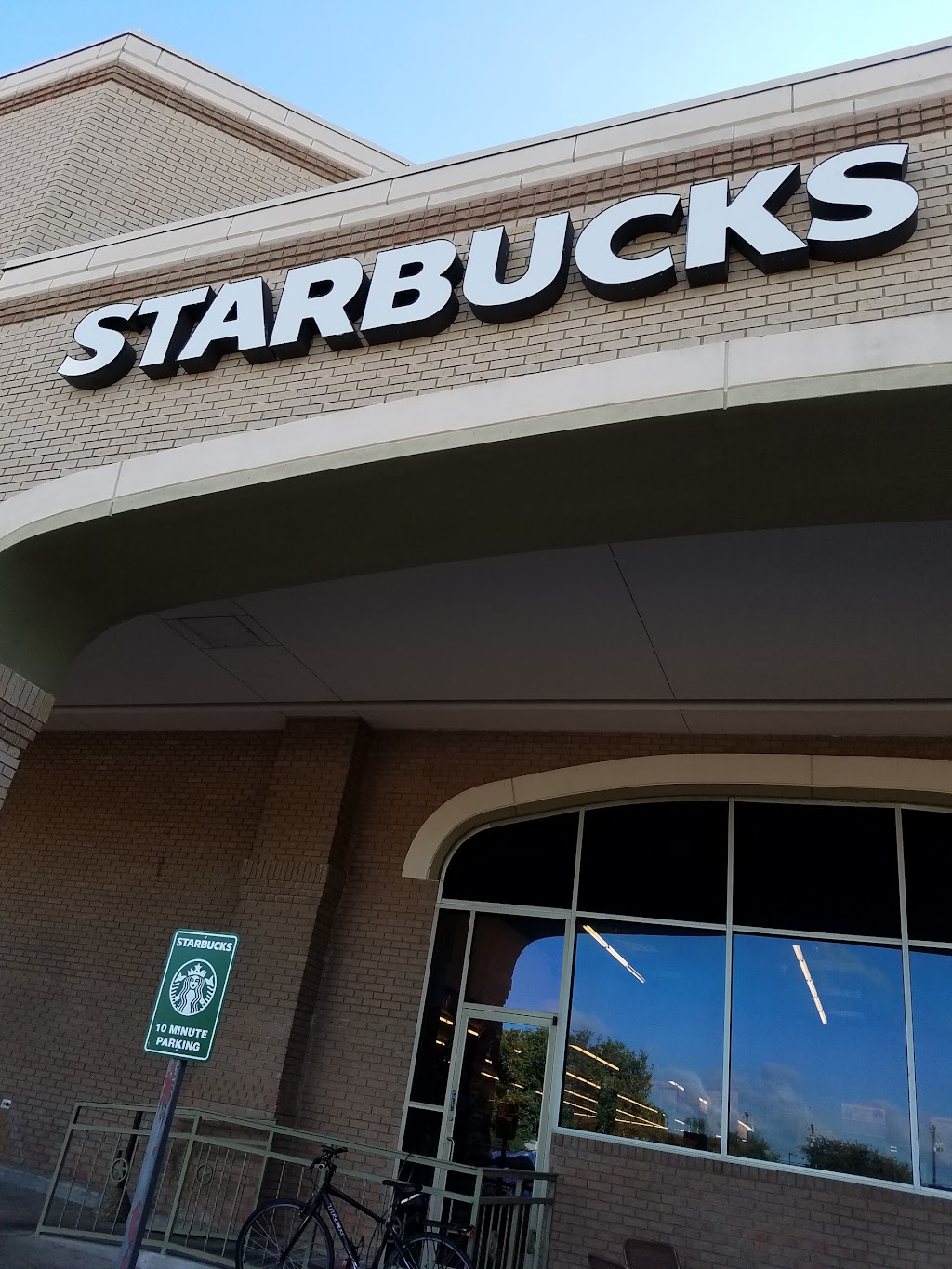 Starbucks | 4112 N Josey Ln, Carrollton, TX 75007, USA | Phone: (972) 394-4127