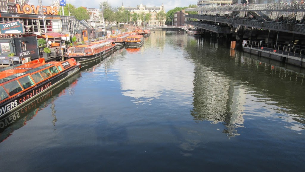 Amsterdam Canal Cruises | Stadhouderskade 550, 1072 AE Amsterdam, Netherlands | Phone: 020 679 1370