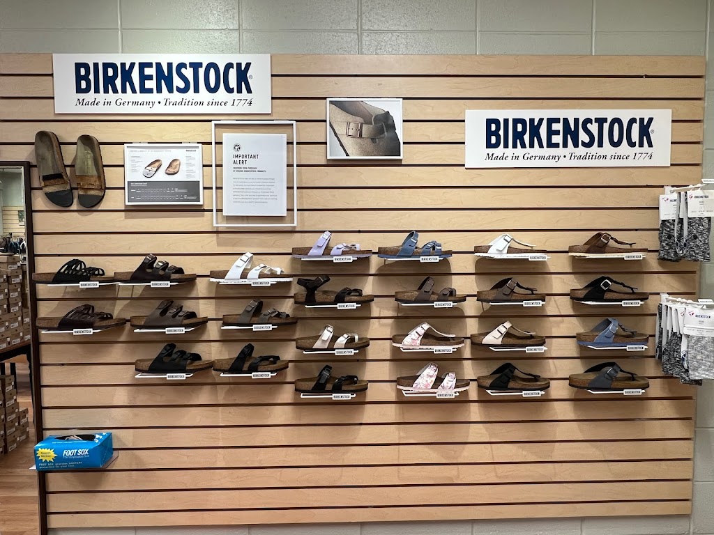 Comfort Shoes Birkenstocks & More | 5128 Ocean Blvd, Sarasota, FL 34242, USA | Phone: (941) 346-7425