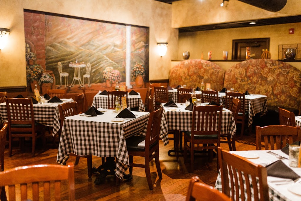 Sanduccis Trattoria | 620 Kinderkamack Rd, River Edge, NJ 07661, USA | Phone: (201) 599-0600