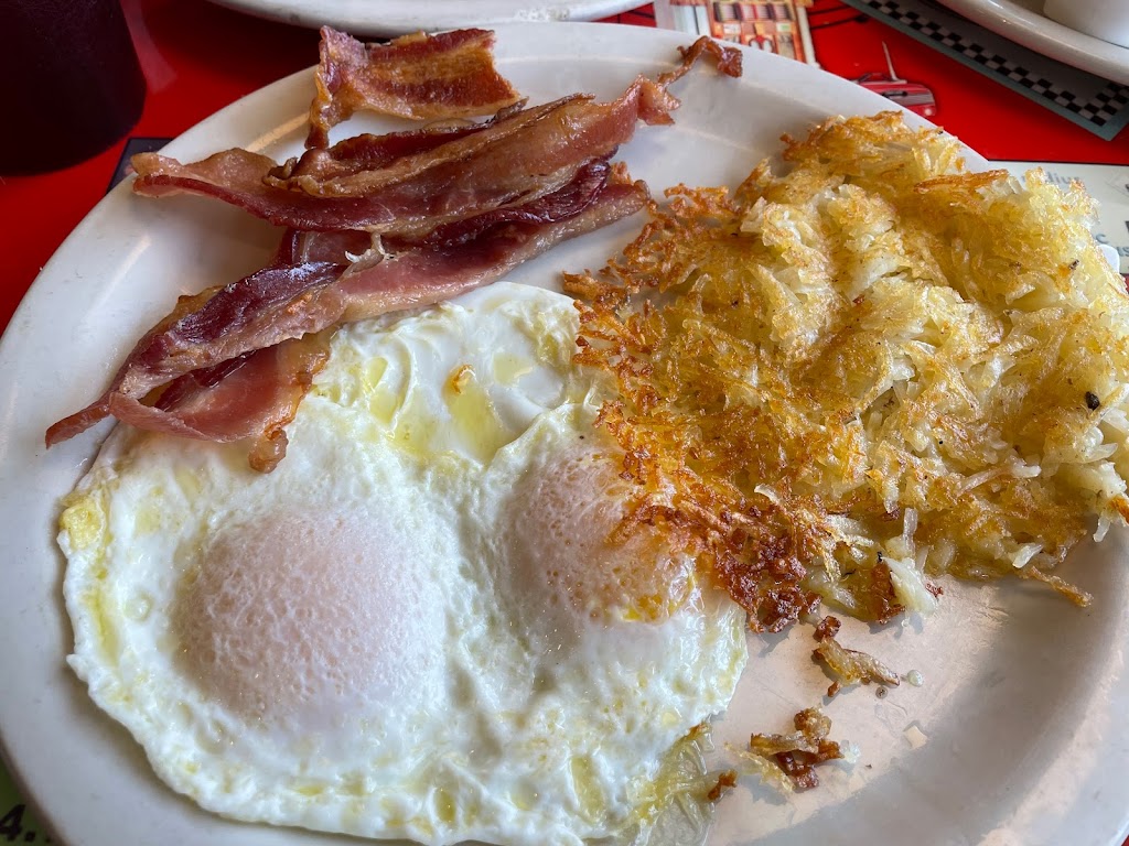 The Diner | 3330 Belt Line Rd, Farmers Branch, TX 75234, USA | Phone: (972) 243-8646