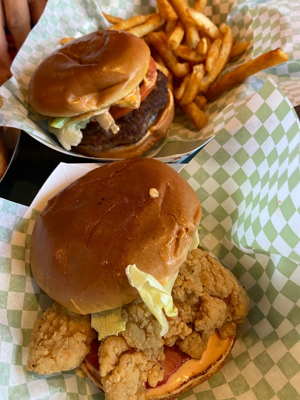 Toms Old Fashioned Hamburgers | 23950 Temescal Canyon Rd, Corona, CA 92883, USA | Phone: (951) 277-4012