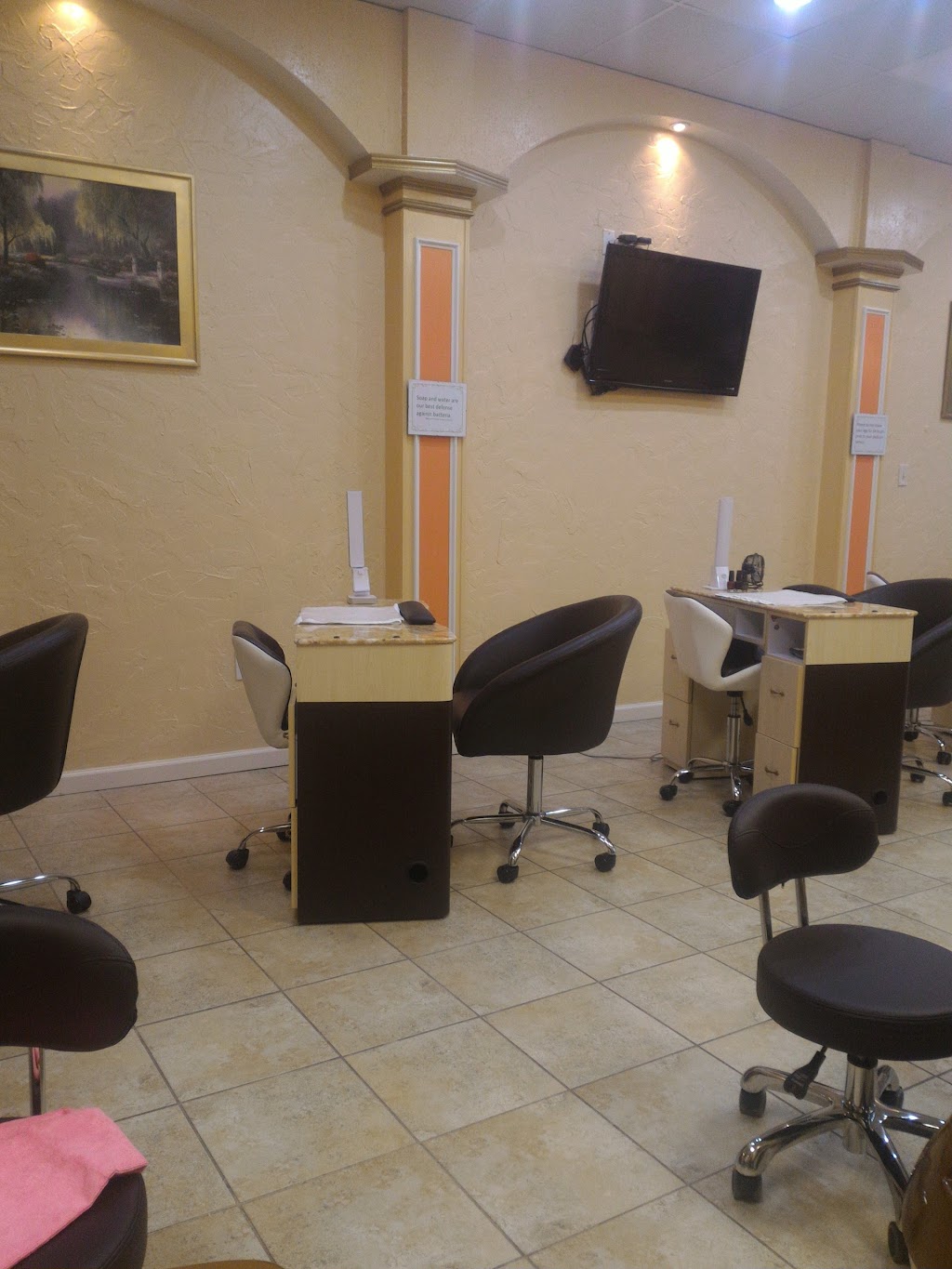 LeVon Nails & Spa | 11877 Douglas Rd # 114, Alpharetta, GA 30005, USA | Phone: (770) 569-5757