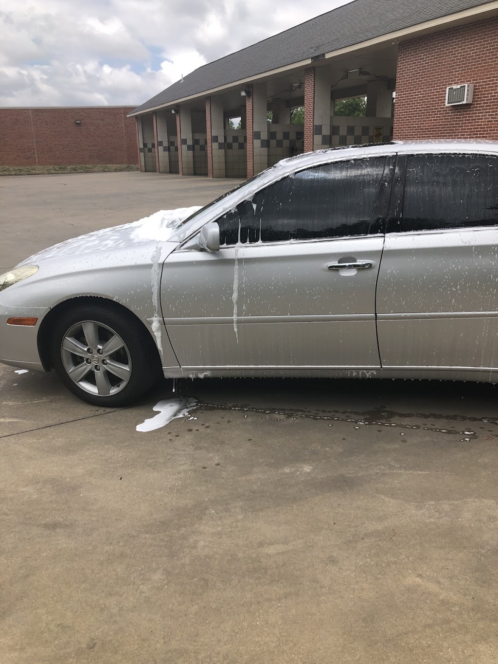 Sunshine Car Wash | 8285 Dexter Rd, Cordova, TN 38016, USA | Phone: (901) 754-2477