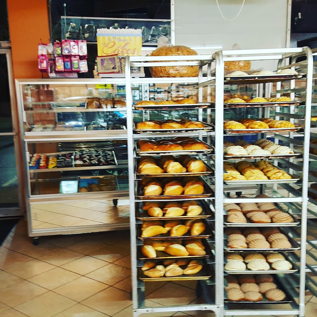 Panaderia Dorcas Bakery, Inc. | 710 Irving Park Rd, Bensenville, IL 60106, USA | Phone: (630) 595-9260