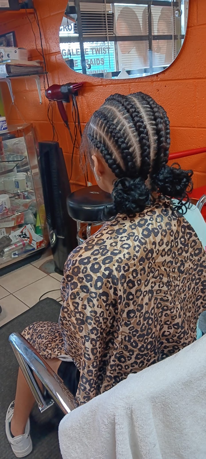 Eliz african Hair Braiding | 212 Edson Ave, Crowley, TX 76036, USA | Phone: (682) 386-2369