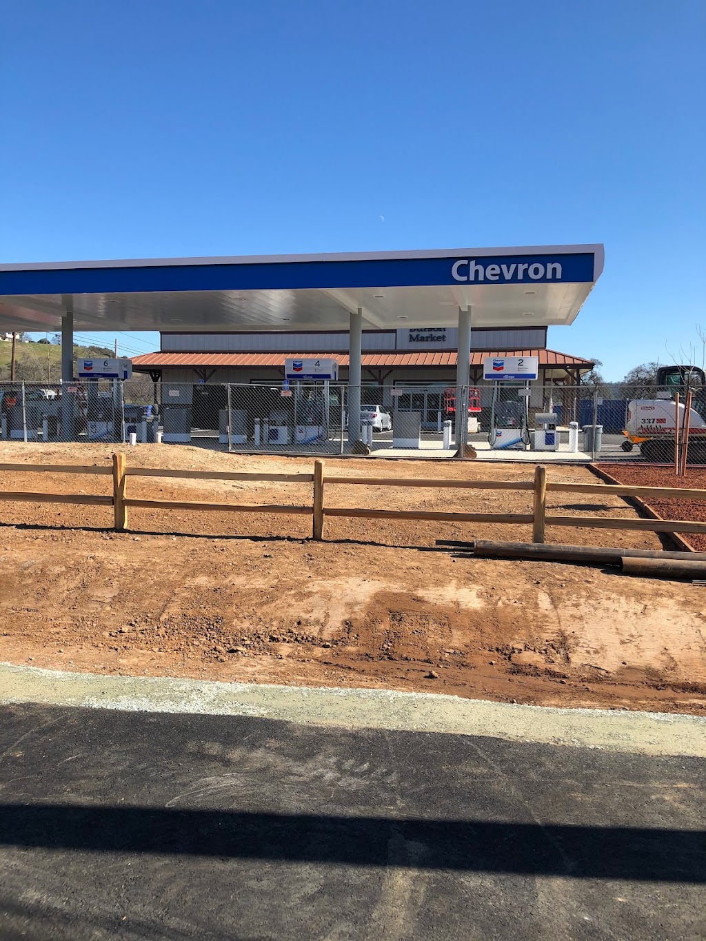 Burson Market | 3185 W Hwy 12, Burson, CA 95225, USA | Phone: (209) 772-2371