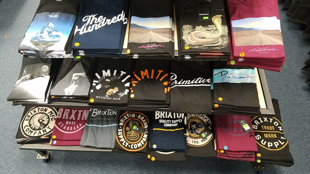 Dickies T-shirt Warehouse | 9931 Magnolia Ave, Riverside, CA 92503, USA | Phone: (951) 343-1340