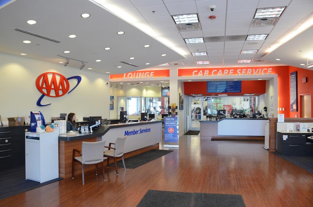 AAA Vernon Hills Car Care Plus | 1680 N Milwaukee Ave, Vernon Hills, IL 60061, USA | Phone: (847) 932-7000