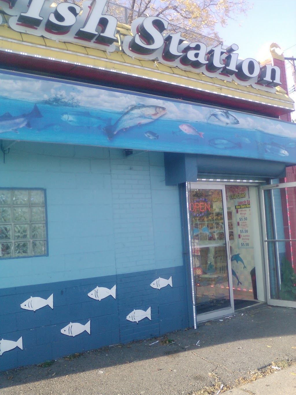 Fish Station | 2640 S Fort St, Detroit, MI 48217, USA | Phone: (313) 928-3668