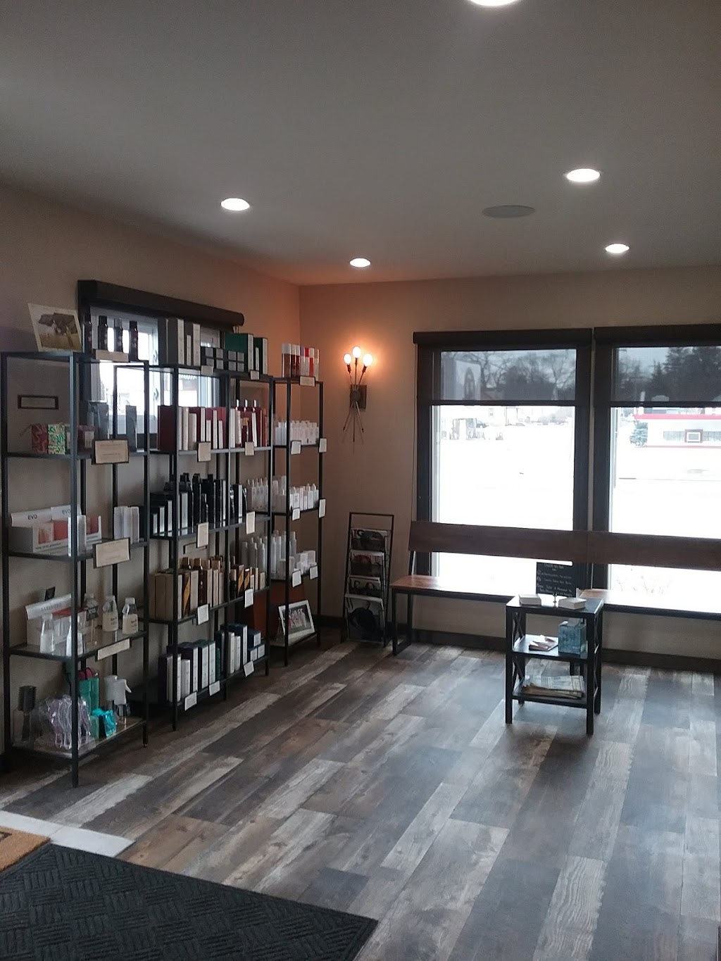 Charlie Johns Hair Parlor | 7426 40th Ave, Kenosha, WI 53142, USA | Phone: (262) 764-7897