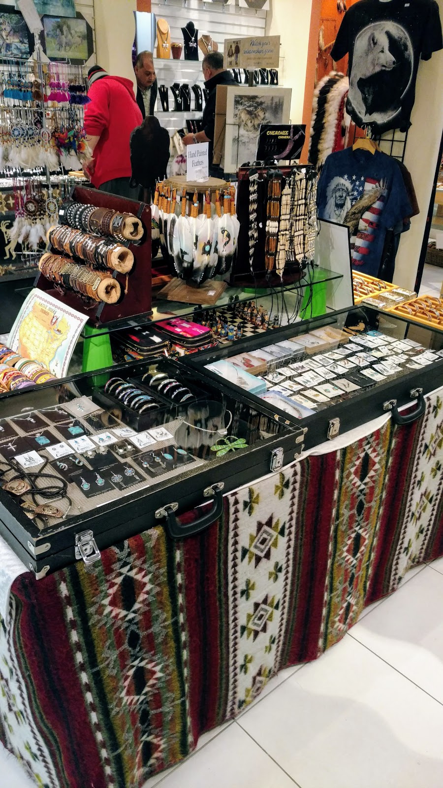 Native Arts | 5 Woodfield Mall, Schaumburg, IL 60173, USA | Phone: (773) 621-3645