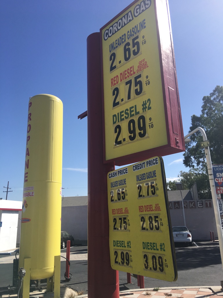 Corona Gas Station | 625 W 6th St, Corona, CA 92882, USA | Phone: (951) 275-6528