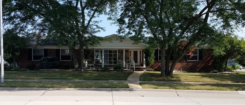 Cunninghams Trenton Senior | 1806 Heatherhill St, Trenton, MI 48183, USA | Phone: (734) 775-6192